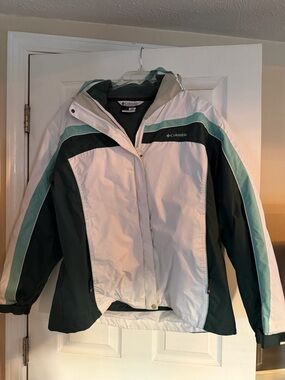 Columbia White, Teal & Dark Green Colorblock Ski Jacket